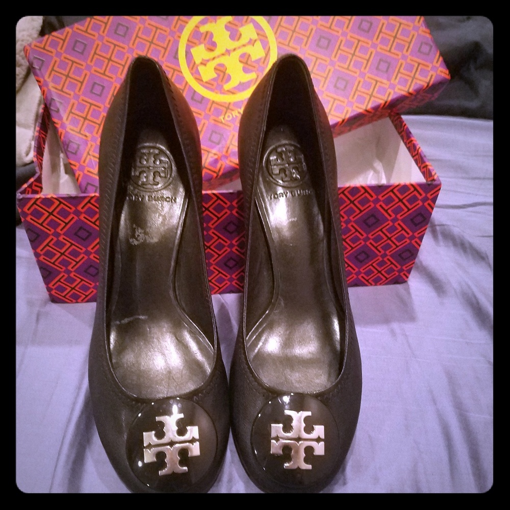 Tory Burch Black Wedges